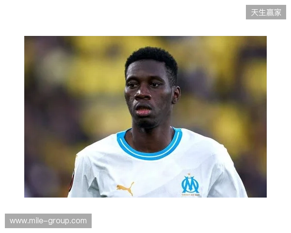 水晶宫vs利兹联：布伦南-约翰逊、伊斯梅拉-萨尔首发，卡尔弗特-勒温、卢卡斯-恩梅加出战